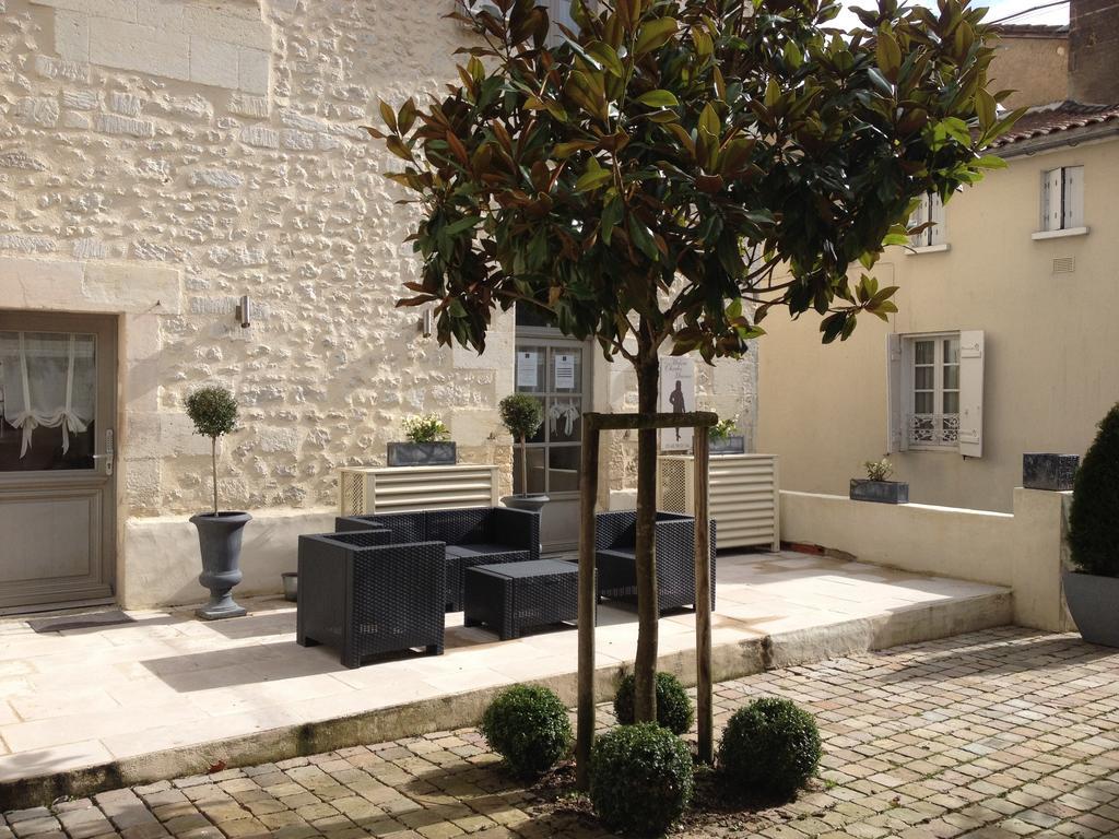 Maison Charles Maurice Chalais  Chambre photo